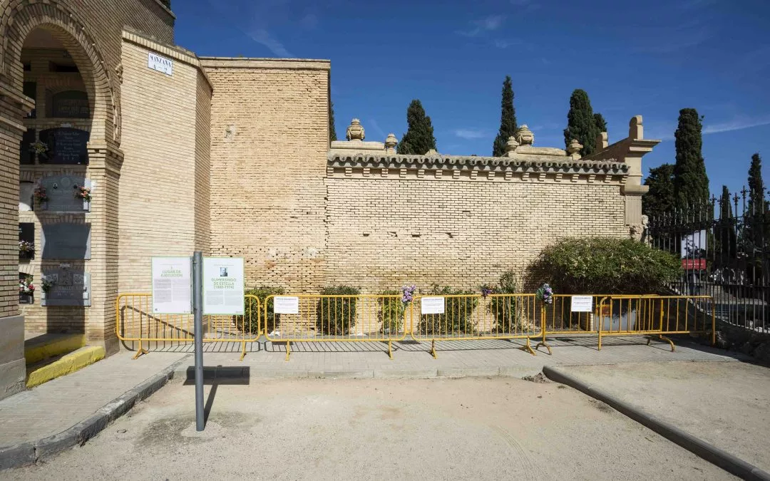 Tapia del Cementerio de Torrero (Zaragoza)